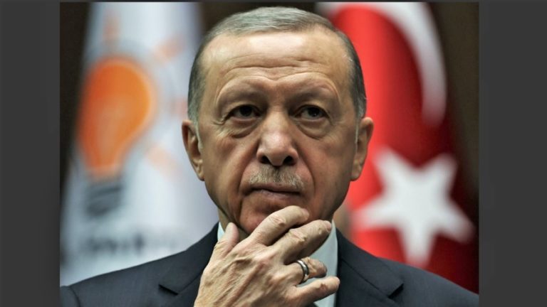 Le président turc Recep Tayyip Erdogan appelle le monde islamique à réagir contre Israël