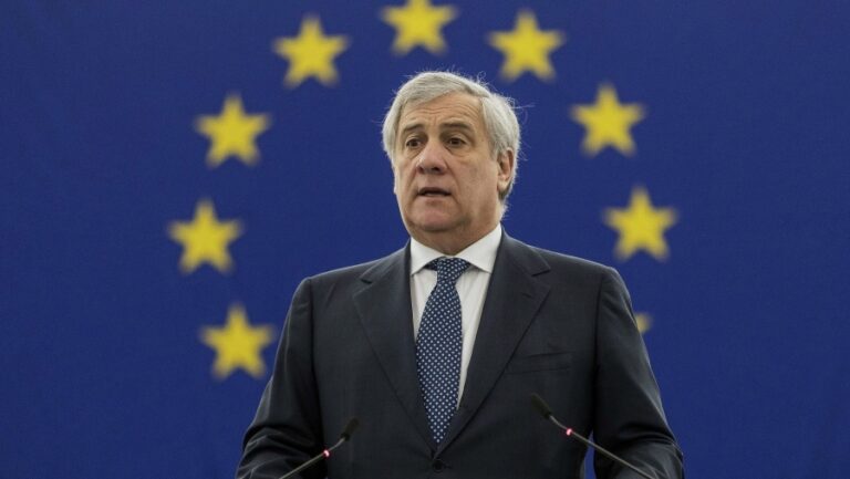 «Moscou veut une Europe en morceaux mais nous serons plus forts», dit Antonio Tajani