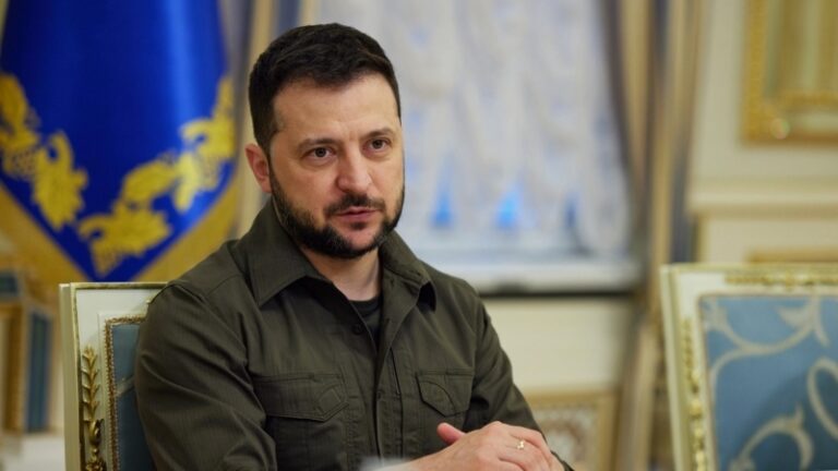 Volodymyr Zelensky : les fonds garantiront l’afflux de nouvelles forces au front